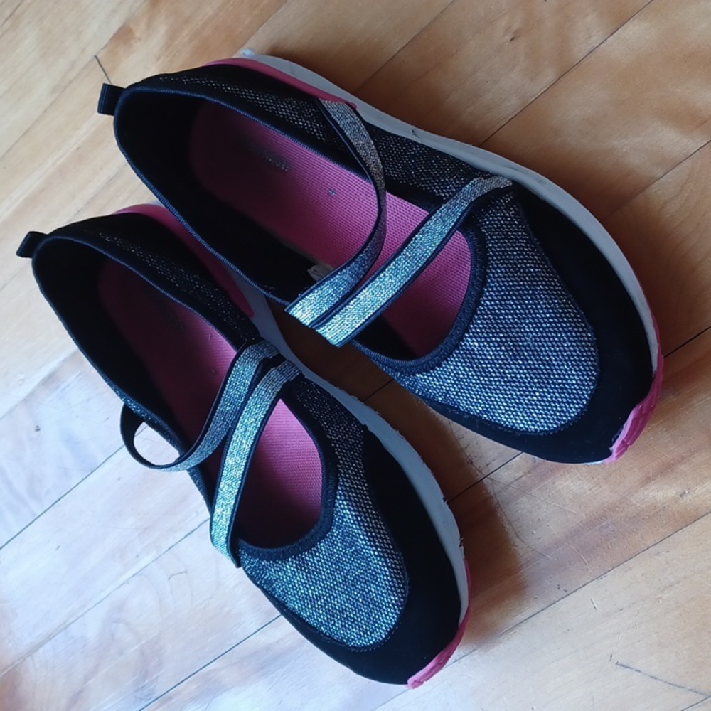 Shoes  Size 5